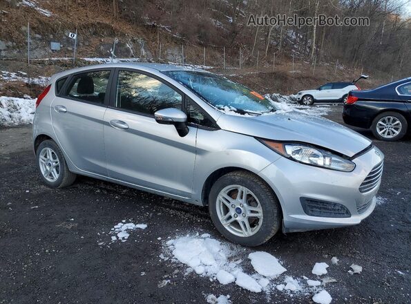 3FADP4EJ2KM100788 2019 FORD FIESTA Silver Front right