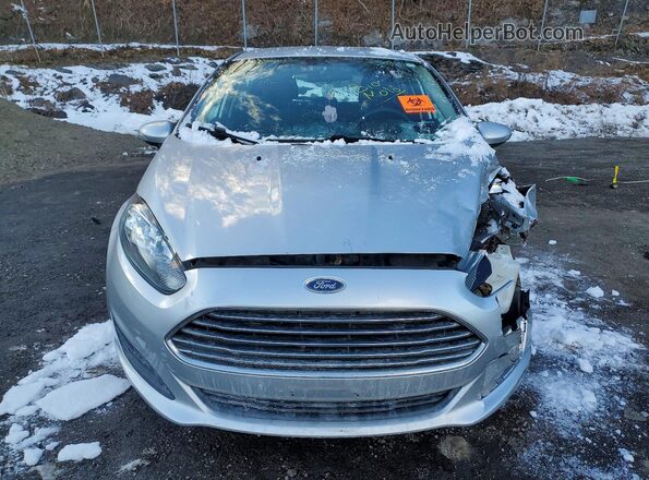 3FADP4EJ2KM100788 2019 FORD FIESTA Silver Front view