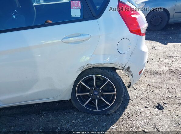 3FADP4EJ2KM144466 2019 FORD FIESTA Белый Вид спереди