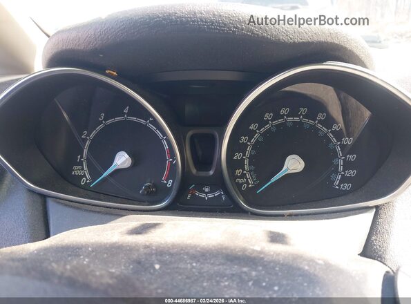 3FADP4EJ4JM112858 2018 FORD FIESTA Белый Вид задних сидений