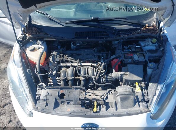 3FADP4EJ4JM112858 2018 FORD FIESTA Белый Вид сзади