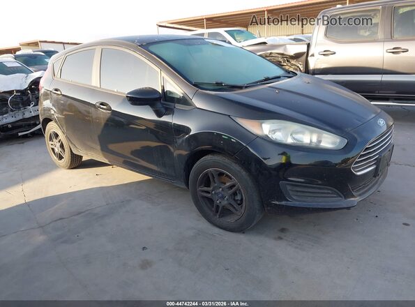 3FADP4EJ6JM110688 2018 FORD FIESTA Черный Передняя правая четверть