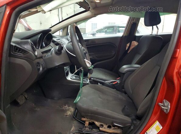 3FADP4EJ7JM104222 2018 FORD FIESTA Оранжевый Вид салона спереди