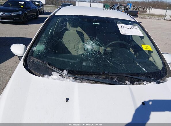 3FADP4EJ7JM119058 2018 FORD FIESTA White Вид спереду