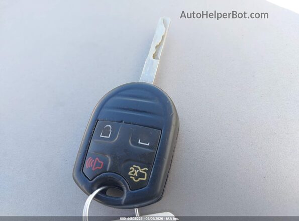 3FADP4EJ8GM165331 2016 FORD FIESTA Белый Вид панели приборов