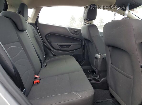 3FADP4EJ8JM110594 2018 FORD FIESTA Серебряный Вид задних сидений