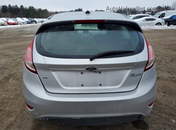 3FADP4EJ8JM110594 2018 FORD FIESTA Серебряный Вид сзади