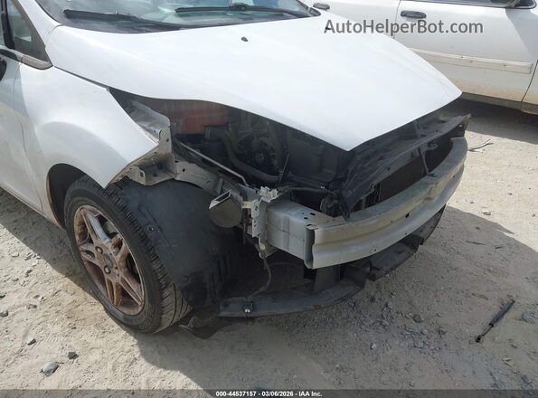 3FADP4EJ9KM103817 2019 FORD FIESTA White Դիմացի տեսք
