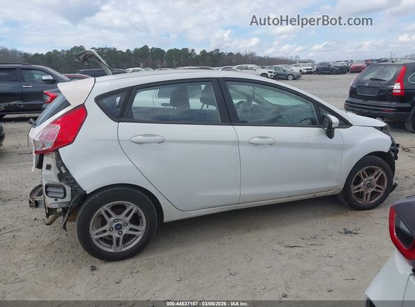 3FADP4EJ9KM103817 2019 FORD FIESTA White Սալոնի հետևի տեսք