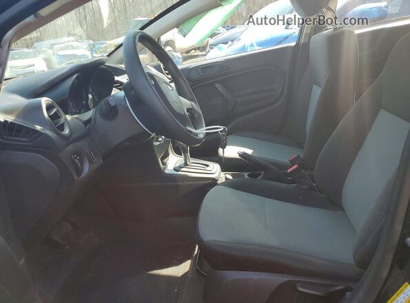 3FADP4TJ0HM162797 2017 FORD FIESTA Черный Вид салона спереди