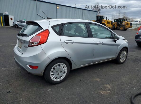 3FADP4TJ6GM105678 2016 FORD FIESTA Серебряный Задняя правая четверть