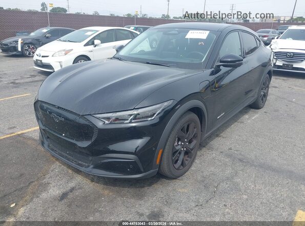 3FMTK1R41RMA23733 2024 FORD MUSTANG MACH-E Черный Передняя левая четверть