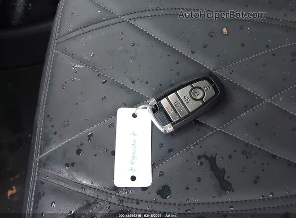 3FMTK1R45SMA08853 2025 FORD MUSTANG MACH-E Gray Widok deski rozdzielczej