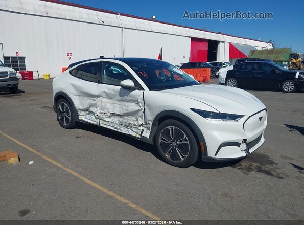3FMTK1SSXMMA25269 2021 FORD MUSTANG MACH-E White Delantero derecho