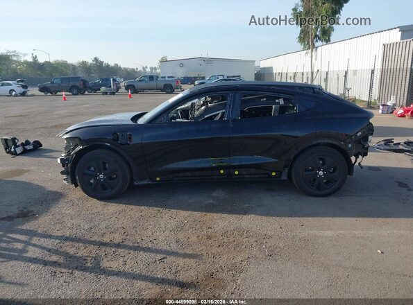 3FMTK2R7XMMA60627 2021 FORD MUSTANG MACH-E Черный 