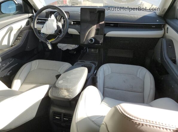 3FMTK3R78SMA13681 2025 FORD MUSTANG MACH-E PREMI Белый Вид панели приборов