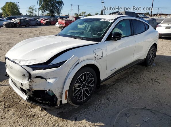 3FMTK3R78SMA13681 2025 FORD MUSTANG MACH-E PREMI Белый Передняя левая четверть