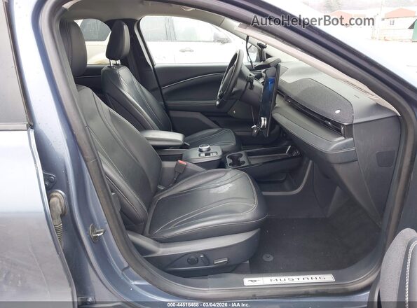3FMTK3SU2MMA38286 2021 FORD MUSTANG MACH-E PREMI Синий Вид салона спереди
