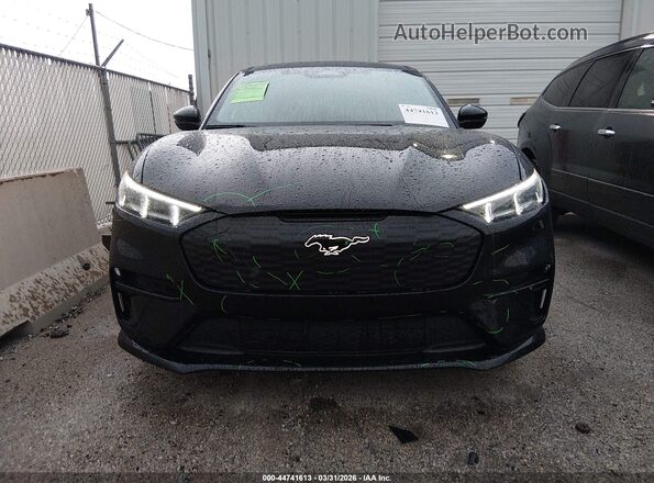 3FMTK4SE7MME00501 2021 FORD MUSTANG MACH-E Black Սարքավորումների վահանակի տեսք