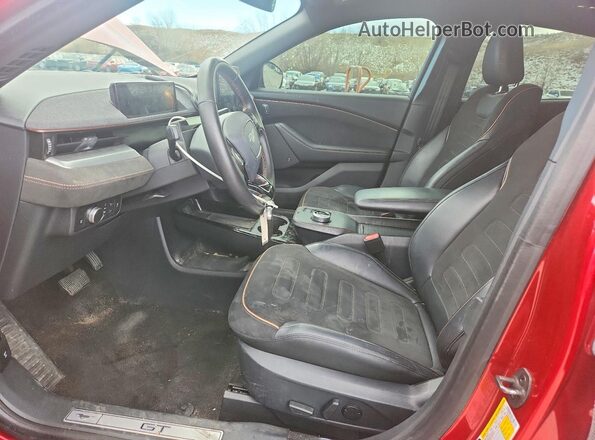 3FMTK4SE8MME01043 2021 FORD MUSTANG Красный Вид салона спереди