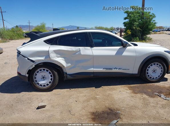 3FMTK4SX6SMA08138 2025 FORD MUSTANG MACH-E Белый Вид спереди