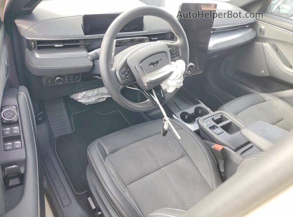 3FMTK4SXXSMA50571 2025 FORD MUSTANG Кремовый Вид панели приборов
