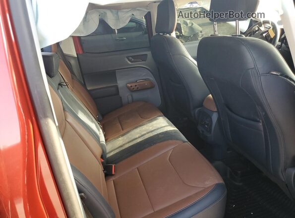3FTTW8F97NRA62776 2022 FORD MAVERICK Red Vista de los asientos traseros