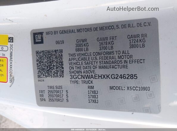 3GCNWAEHXKG246285 2019 CHEVROLET SILVERADO White Widok komory silnika