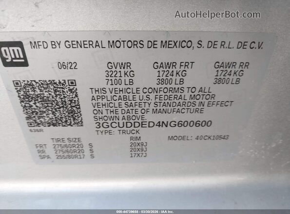 3GCUDDED4NG600600 2022 CHEVROLET SILVERADO Silver Vista del compartimento del motor
