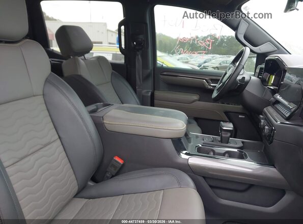 3GCUDHEL3RG262630 2024 CHEVROLET SILVERADO Черный Вид салона спереди