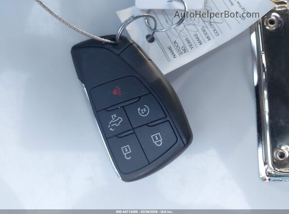 3GCUKFED1SG374058 2025 CHEVROLET SILVERADO Blue Widok deski rozdzielczej