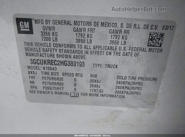 3GCUKREC2HG380193 2017 CHEVROLET SILVERADO Silver Widok komory silnika