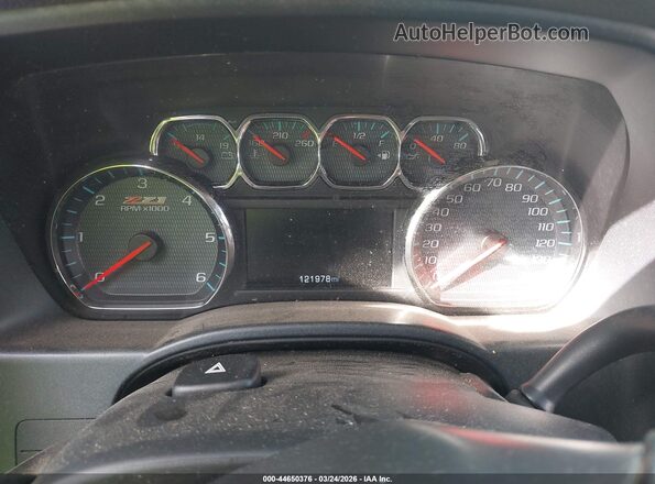 3GCUKREC6JG628189 2018 CHEVROLET SILVERADO Белый Вид задних сидений