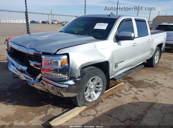 3GCUKREC8GG145456 2016 CHEVROLET SILVERADO Серебряный Передняя левая четверть