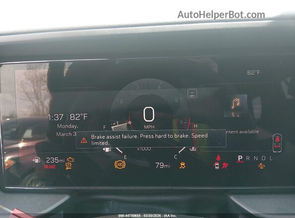 3GKALMEG6TL211823 2026 GMC TERRAIN Белый Вид задних сидений