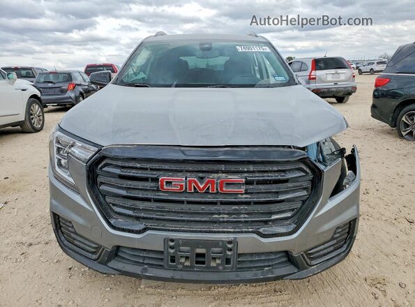 3GKALMEGXRL385595 2024 GMC TERRAIN Серебряный Вид спереди