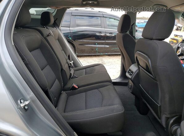 3GKALMEGXRL385595 2024 GMC TERRAIN Серебряный Вид задней части салона