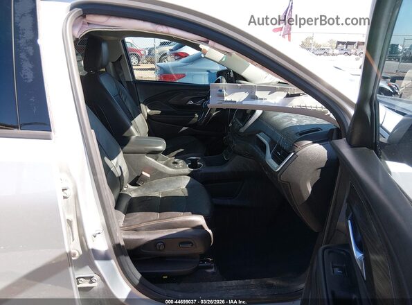 3GKALPEV2KL368716 2019 GMC TERRAIN Серебряный Вид салона спереди