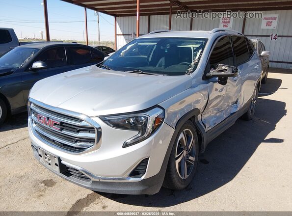 3GKALPEV2KL368716 2019 GMC TERRAIN Серебряный Передняя левая четверть