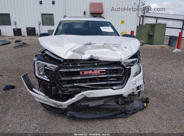 3GKALYEG2RL129183 2024 GMC TERRAIN White Widok wnętrza z tyłu