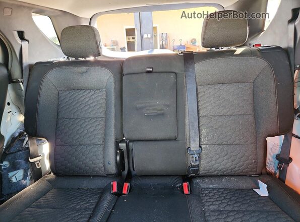 3GNAXKEV2LS573227 2020 CHEVROLET EQUINOX White Widok tylnych siedzeń