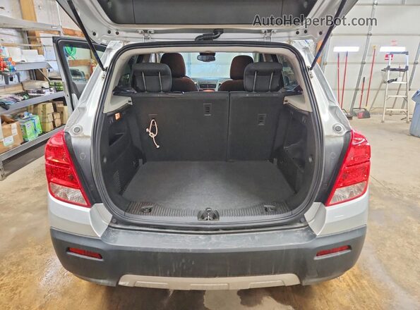 3GNCJLSB0GL219250 2016 CHEVROLET TRAX Silver Вид ззаду