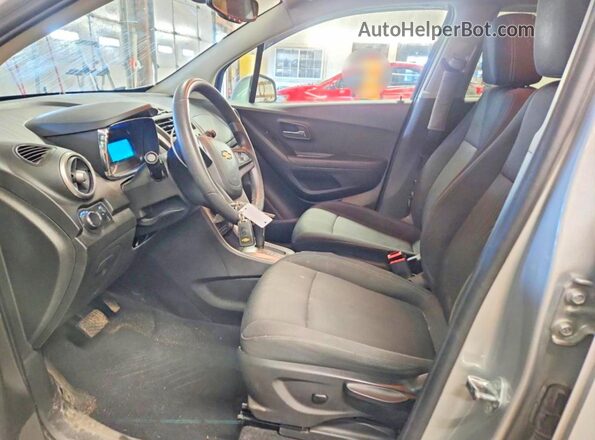 3GNCJLSB0GL219250 2016 CHEVROLET TRAX Silver Вид салону спереду
