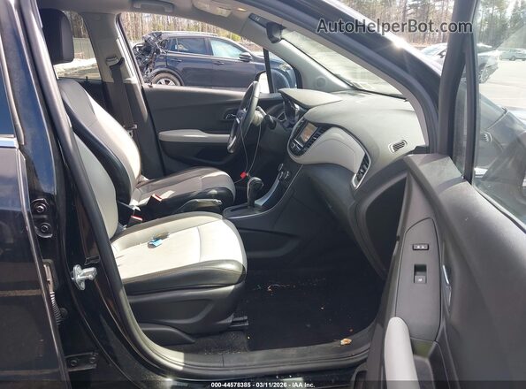 3GNCJLSB0JL217862 2018 CHEVROLET TRAX Черный Вид салона спереди