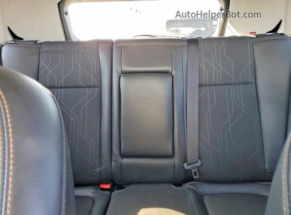 3GNCJLSB0KL217278 2019 CHEVROLET TRAX White Widok tylnych siedzeń