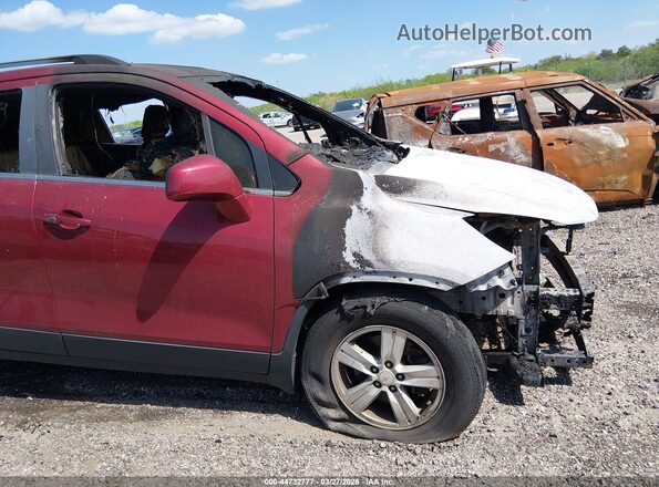 3GNCJLSB2JL376902 2018 CHEVROLET TRAX Бордовый Вид задней части салона
