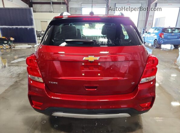 3GNCJLSB2JL386166 2018 CHEVROLET TRAX Темно-бордовый Вид сзади