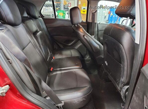 3GNCJLSB2JL386166 2018 CHEVROLET TRAX Темно-бордовый Вид задних сидений