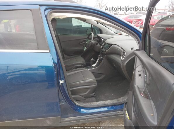 3GNCJLSB2LL155190 2020 CHEVROLET TRAX Blue Вид салону спереду