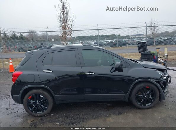 3GNCJLSB3JL267932 2018 CHEVROLET TRAX Черный Вид задней части салона